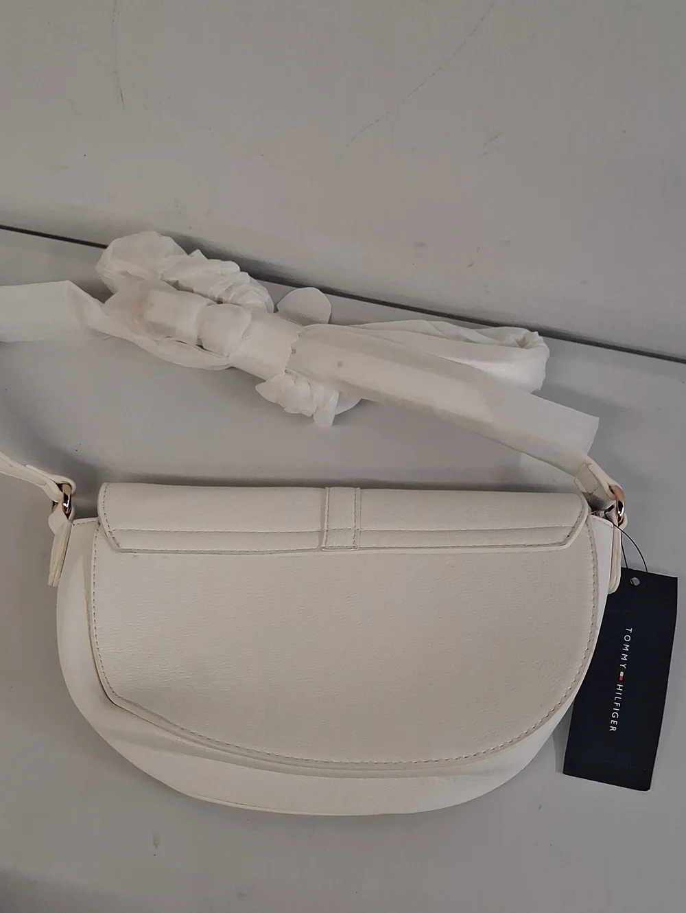 NWT Womens Tommy Hilfiger White Crossbody  Bag